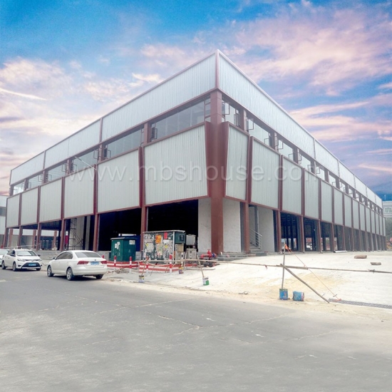 desain baru struktur baja ringan bangunan gudang industri